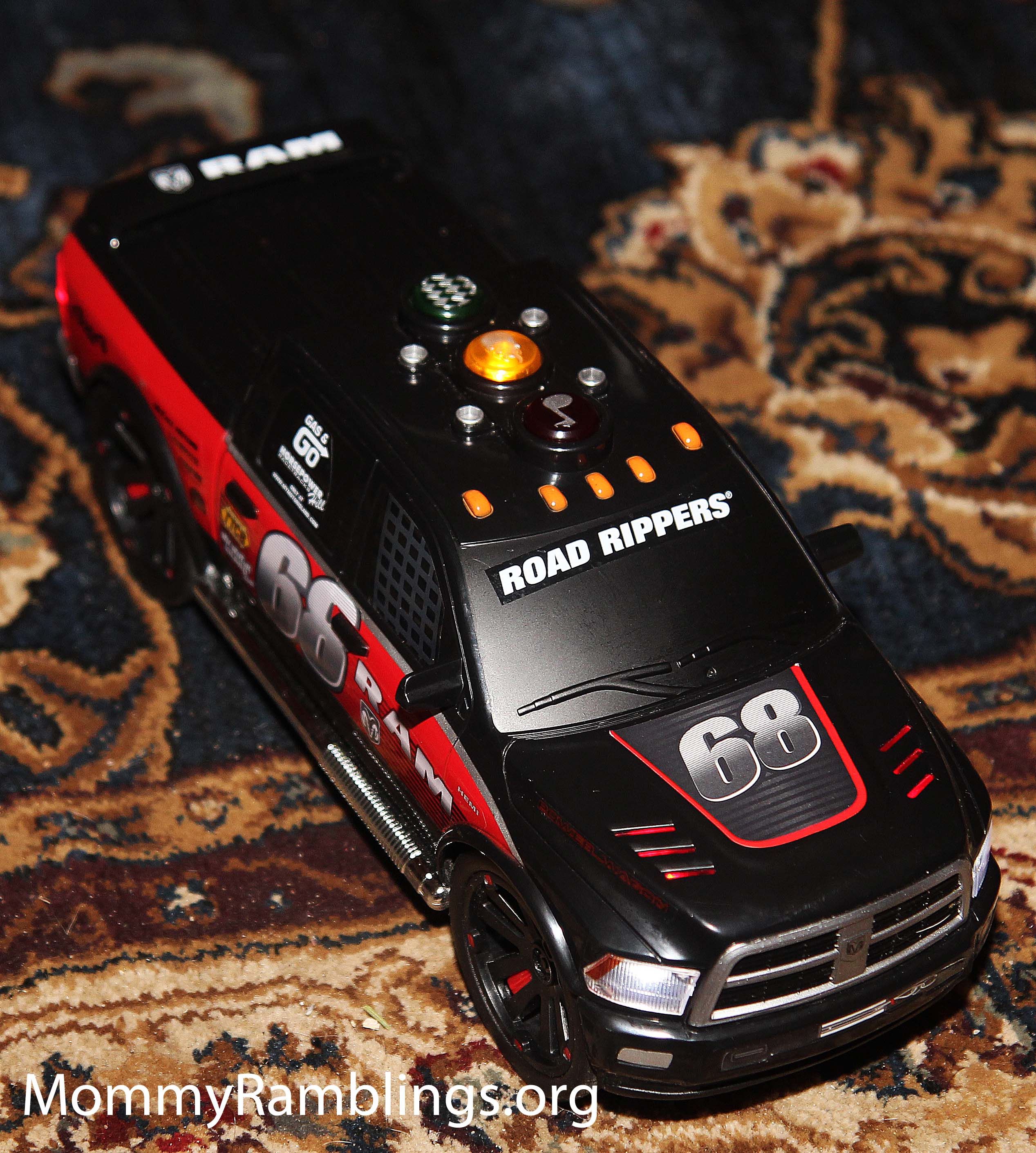 road rippers green car